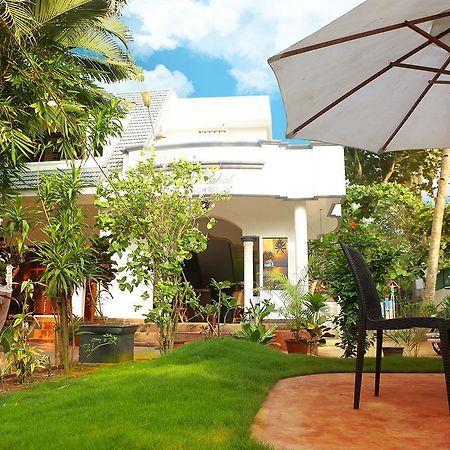 Dolphin Bay Varkala Exterior photo
