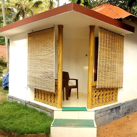 Dolphin Bay Varkala Exterior photo
